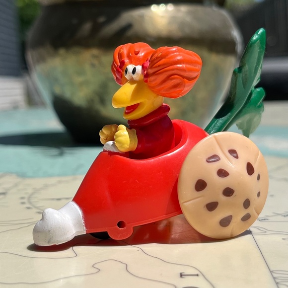 Vintage Red Fraggle Veggie Car Action Figure - Picture 2 of 5
